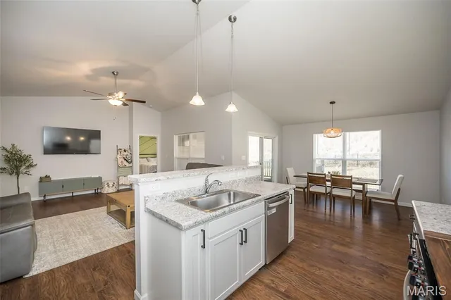 $399,900 | 17457 Wyman Ridge Drive, Eureka, MO 63025