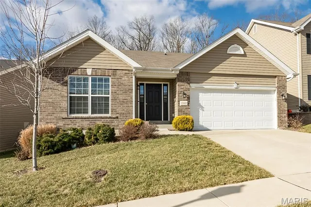 $399,900 | 17457 Wyman Ridge Drive, Eureka, MO 63025