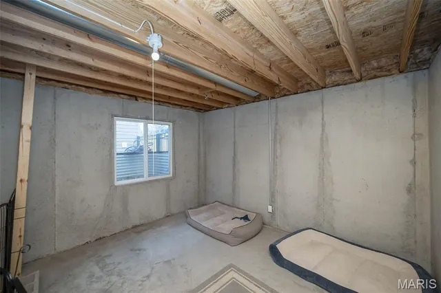 $399,900 | 17457 Wyman Ridge Drive, Eureka, MO 63025