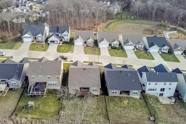 $399,900 | 17457 Wyman Ridge Drive, Eureka, MO 63025