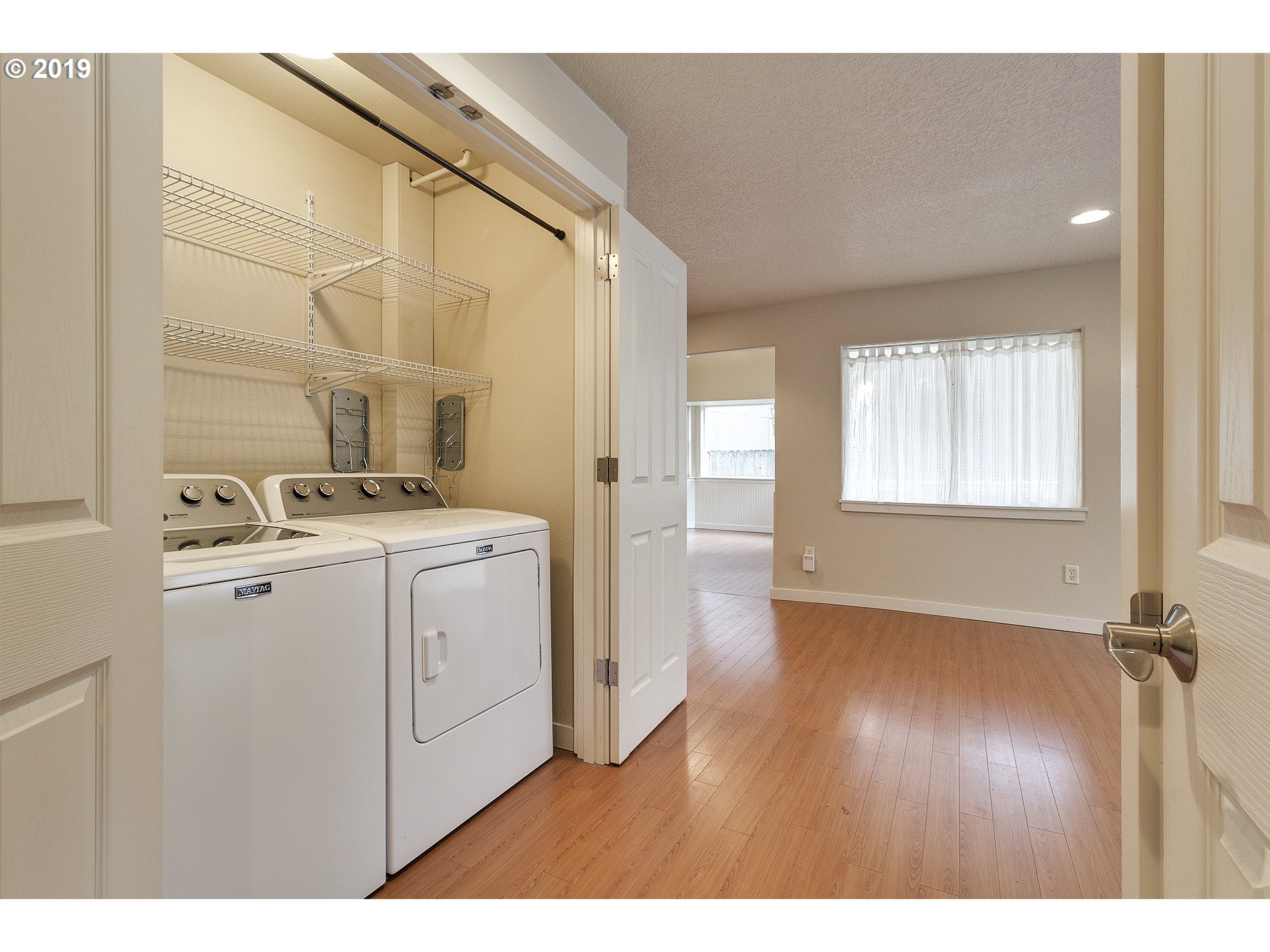 7695 Southwest Taylors Ferry Road Portland, OR 97223 - Photo 13 of 26 Laundry