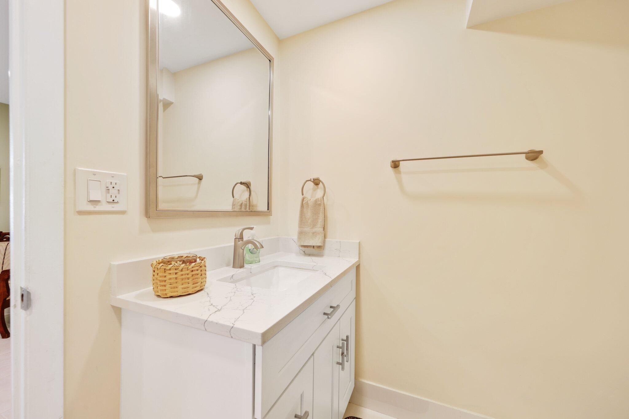 8 Royal Palm Way, Unit 103 Boca Raton, FL 33432 - Photo 27 of 53 8 Royal Palm Way - 44.jpg-SMALL