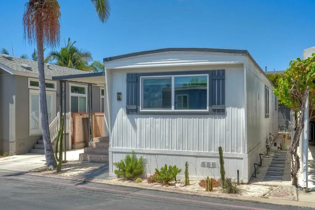 699 North Vulcan Avenue, Unit 6 Encinitas, CA 92024 - Photo 3 of 27 a front view of a house