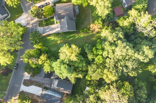 $230,000 | 2401 Commonwealth Avenue, St. Paul, MN 55108