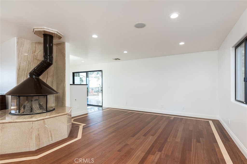 5660 Pine Cone Road La Crescenta, CA 91214 - Photo 16 of 40