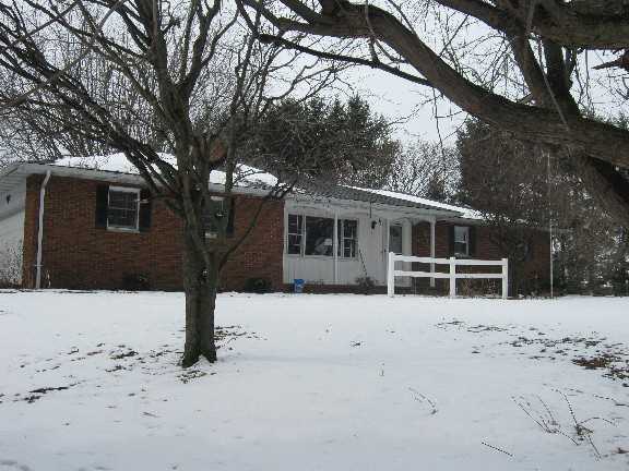 6011 Pleasant Valley Road Southwest Lancaster, OH 43130 - Photo 1 of 3 Gallery Image 1