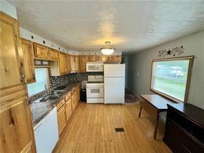 398 Walnut Hill Road Uniontown, PA 15401 - Photo 3 of 10