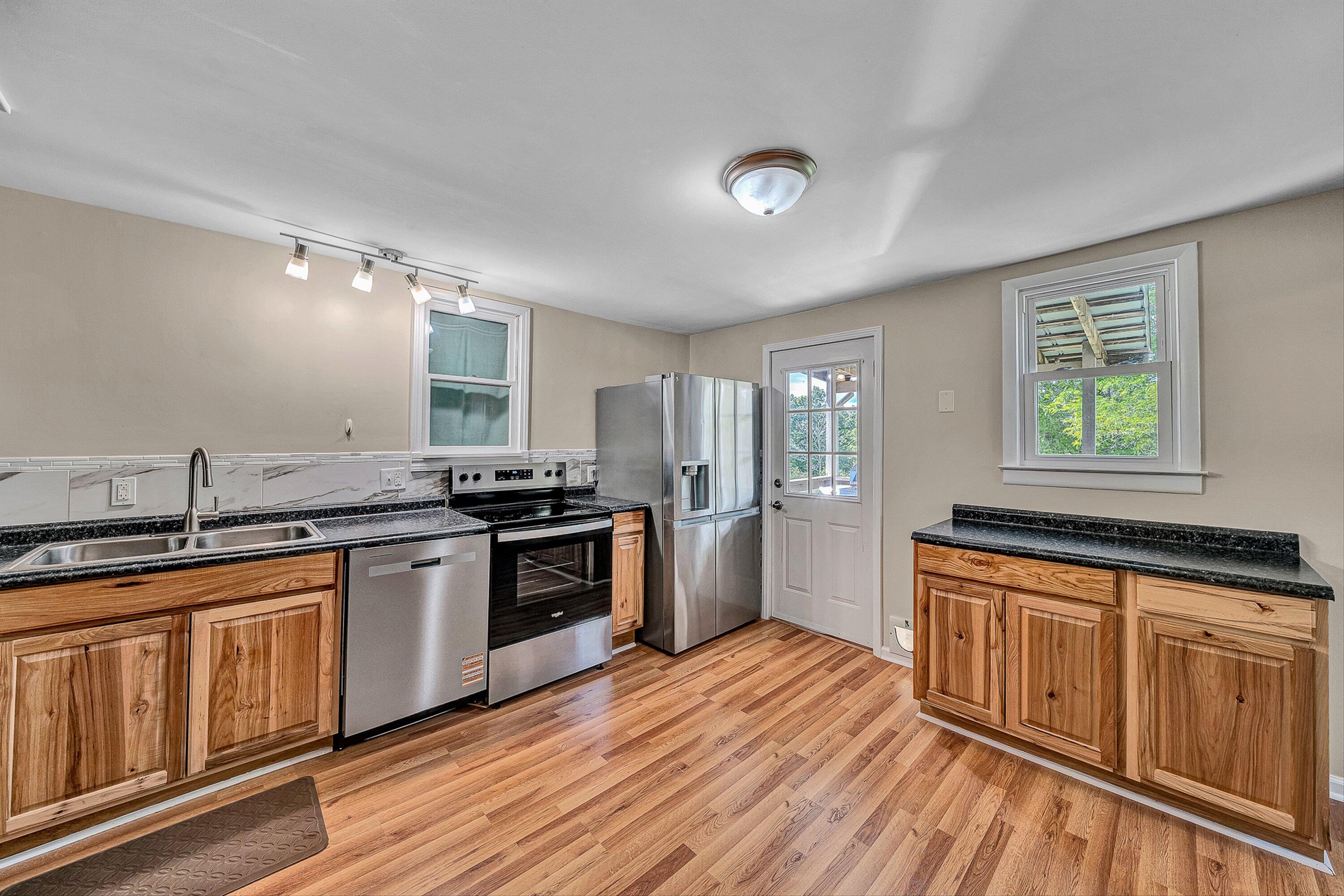 3835 Hardy Road Hardy, VA 24101 - Photo 11 of 58 11-VM-09270