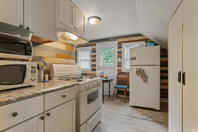 $248,000 | 542 West 4th Street, Mishawaka, IN 46544