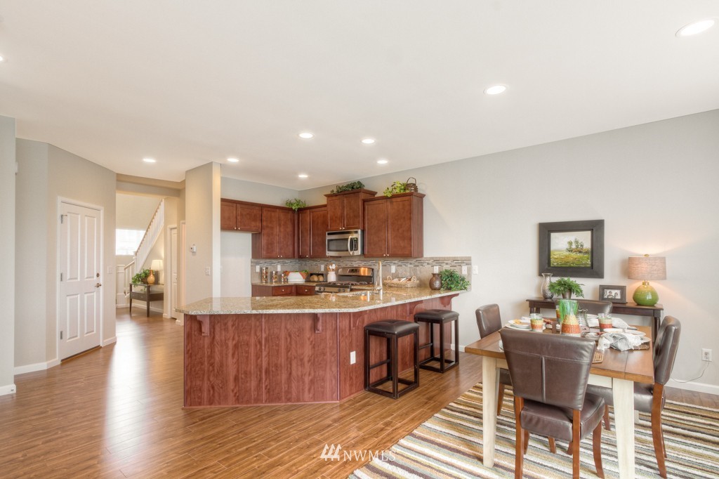 19529 34th Drive Southeast, Unit 24 Bothell, WA 98012 - Photo 3 of 9 Gallery Image 3