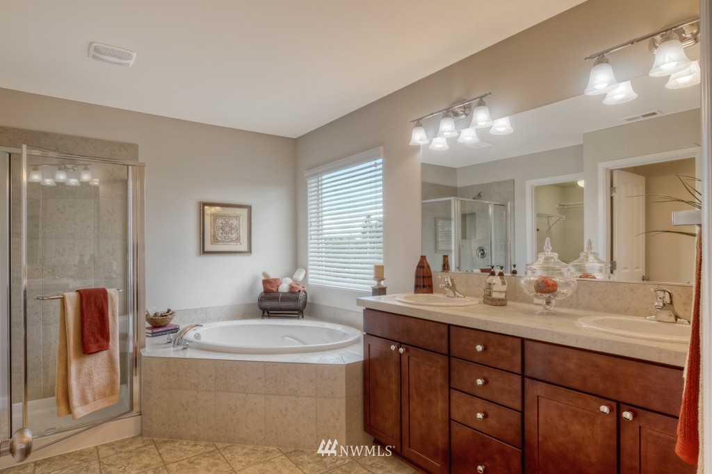 19529 34th Drive Southeast, Unit 24 Bothell, WA 98012 - Photo 6 of 9 Gallery Image 6