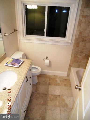 100 Bluff Terrace Silver Spring, MD 20902 - Photo 7 of 15 Bath #1