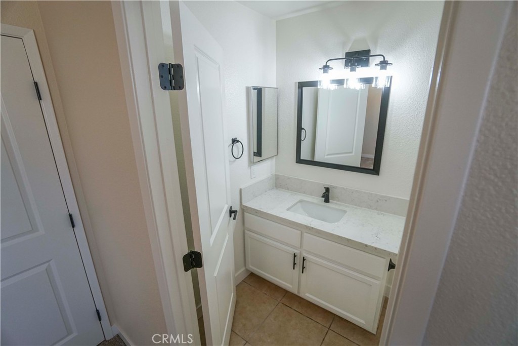 22574 Powhatan Road Apple Valley, CA 92308 - Photo 14 of 25