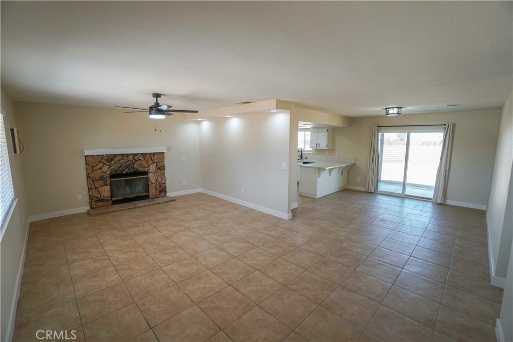 22574 Powhatan Road Apple Valley, CA 92308 - Photo 5 of 25
