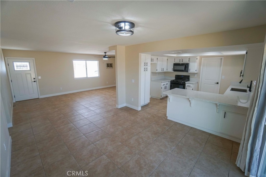22574 Powhatan Road Apple Valley, CA 92308 - Photo 8 of 25