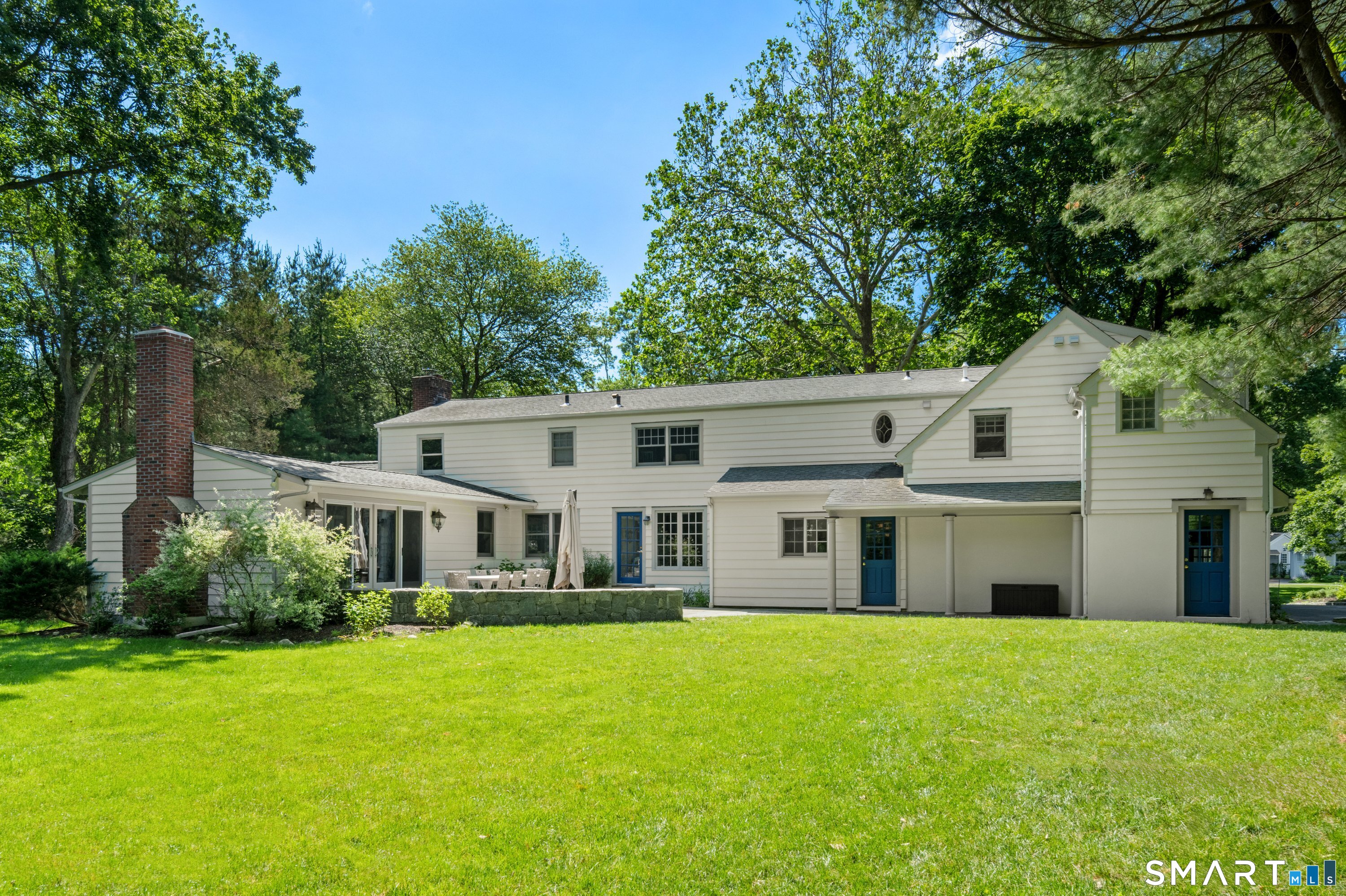18 Silver Brook Road Westport, CT 06880 - Photo 8 of 12