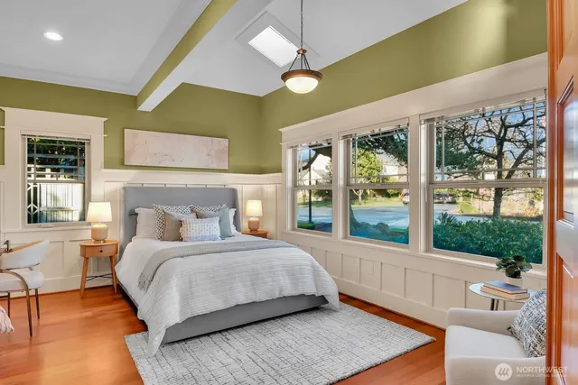 $3,600,000 | 4905 Northeast Park Place, Seattle, WA 98115