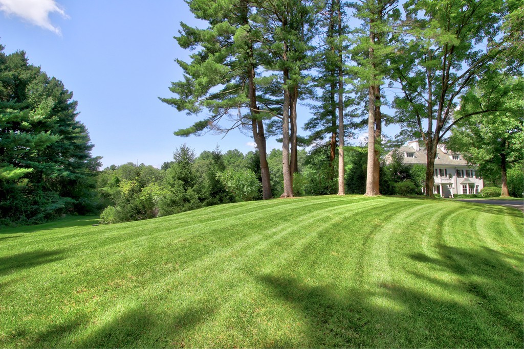 10 Mill Street Dover, MA 02030 - Photo 30 of 30