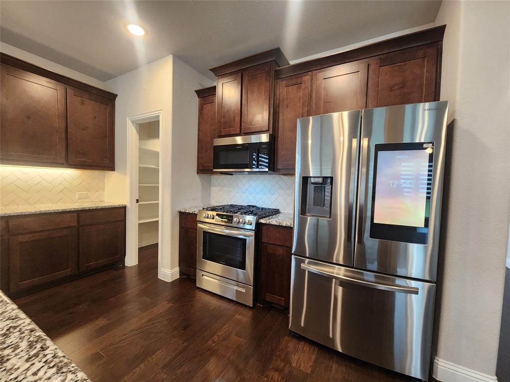 1024 Timber Ridge Drive Justin, TX 76247 - Photo 4 of 25
