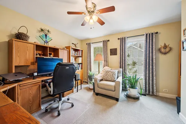 $464,900 | 388 Narragansett Court, Crystal Lake, IL 60012