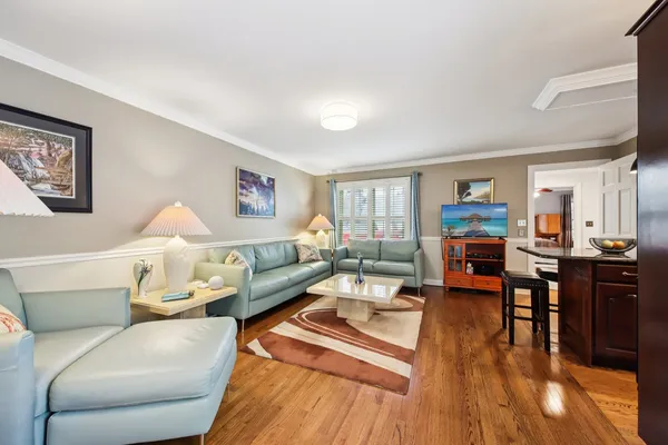 $464,900 | 388 Narragansett Court, Crystal Lake, IL 60012