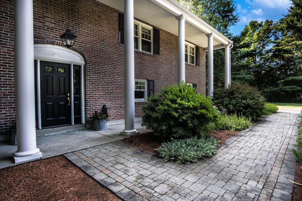 5 Rutgers Road Andover, MA 01810 - Photo 2 of 30