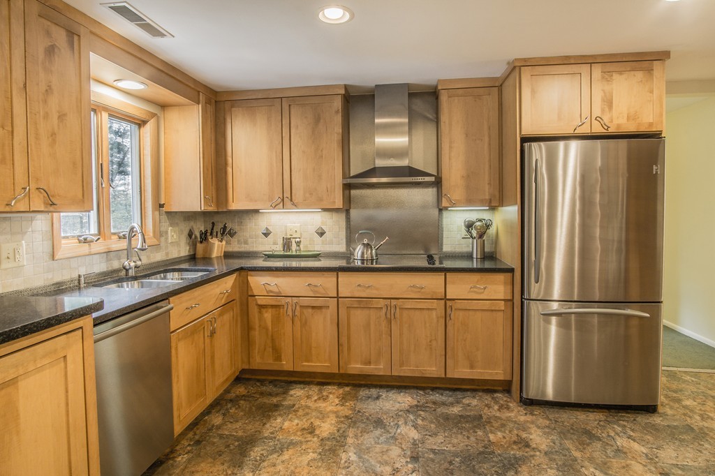5 Rutgers Road Andover, MA 01810 - Photo 8 of 30