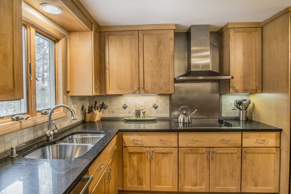 5 Rutgers Road Andover, MA 01810 - Photo 9 of 30
