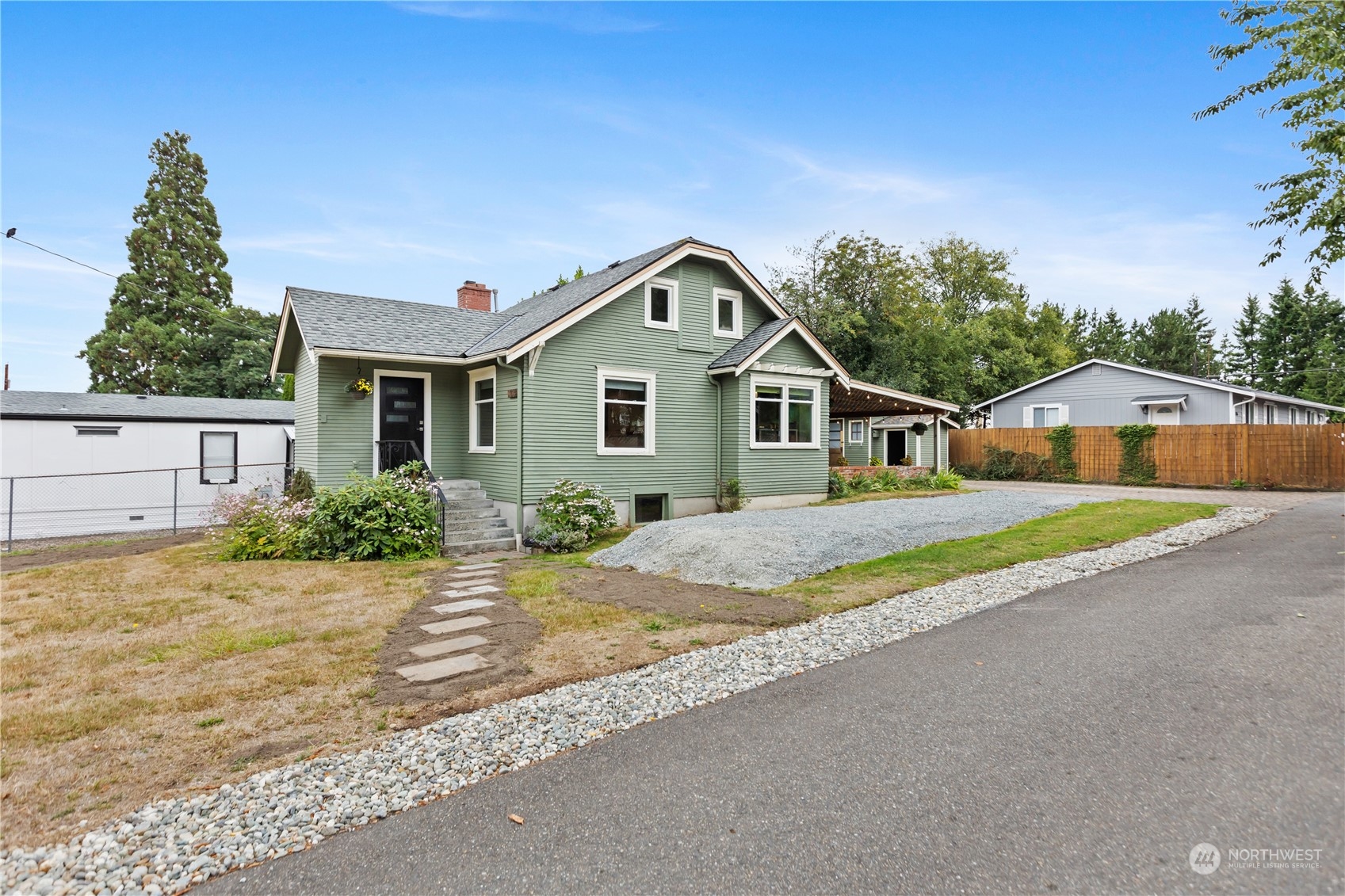 1714 Puget Drive Everett, WA 98203 - Photo 36 of 40