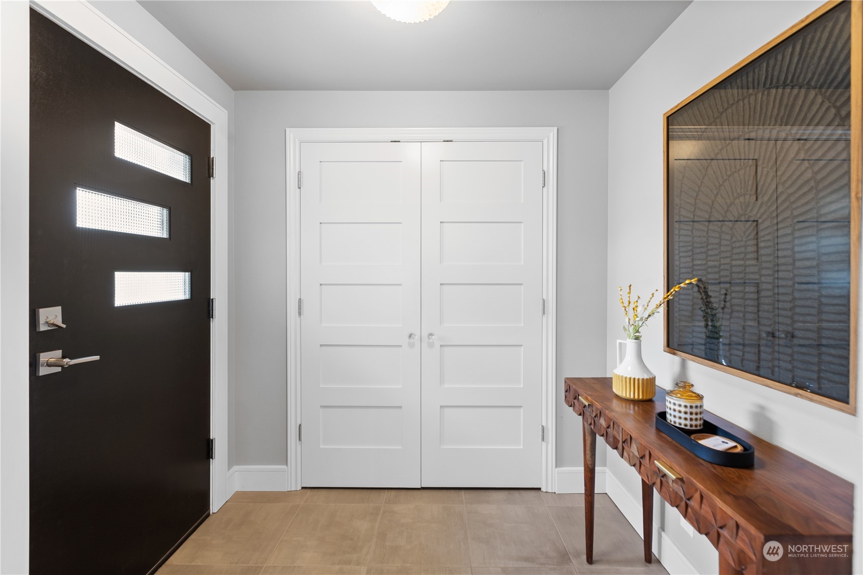 1714 Puget Drive Everett, WA 98203 - Photo 4 of 40