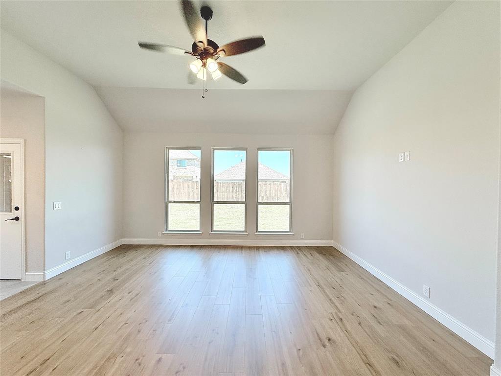 4011 Three Forks Road Kaufman, TX 75142 - Photo 21 of 40 Huge Living Area