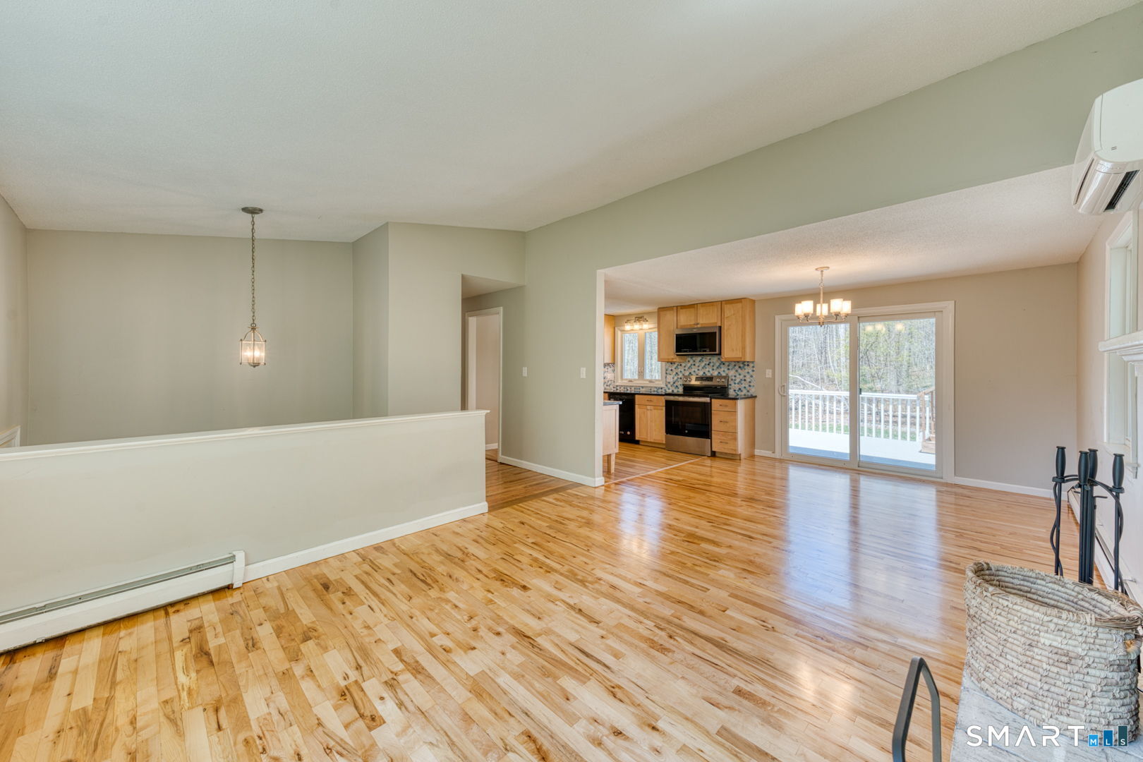 371 Warrenville Road Mansfield, CT 06250 - Photo 16 of 38