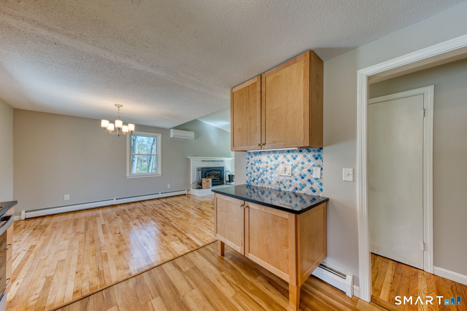 371 Warrenville Road Mansfield, CT 06250 - Photo 18 of 38