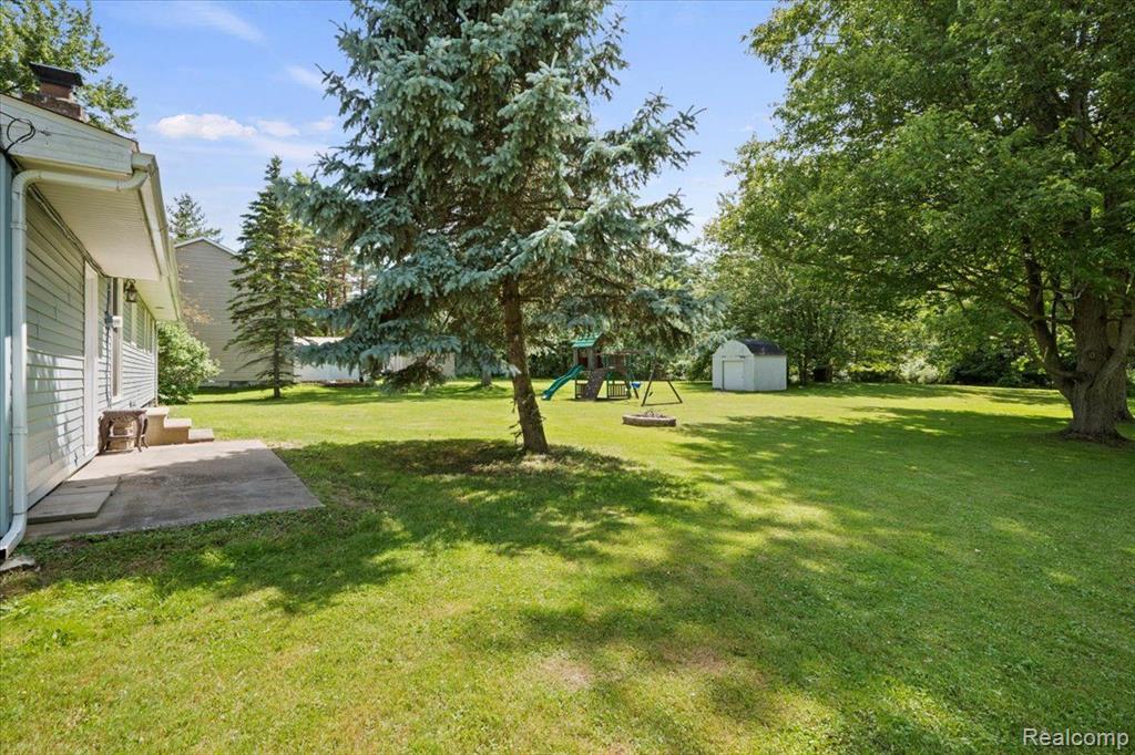 5116 Wakefield Road Grand Blanc, MI 48439 - Photo 39 of 48 Gallery Image 39