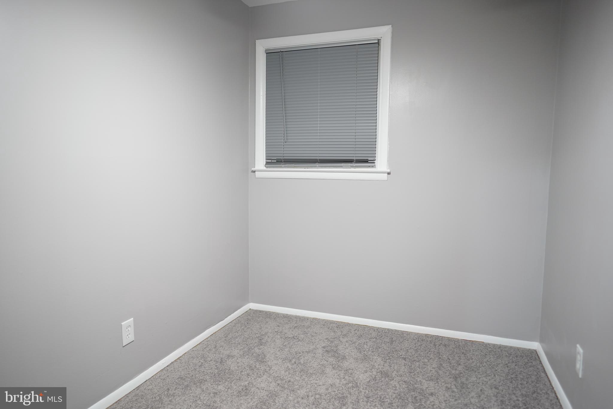 4804 Strathdale Road Baltimore, MD 21206 - Photo 11 of 17
