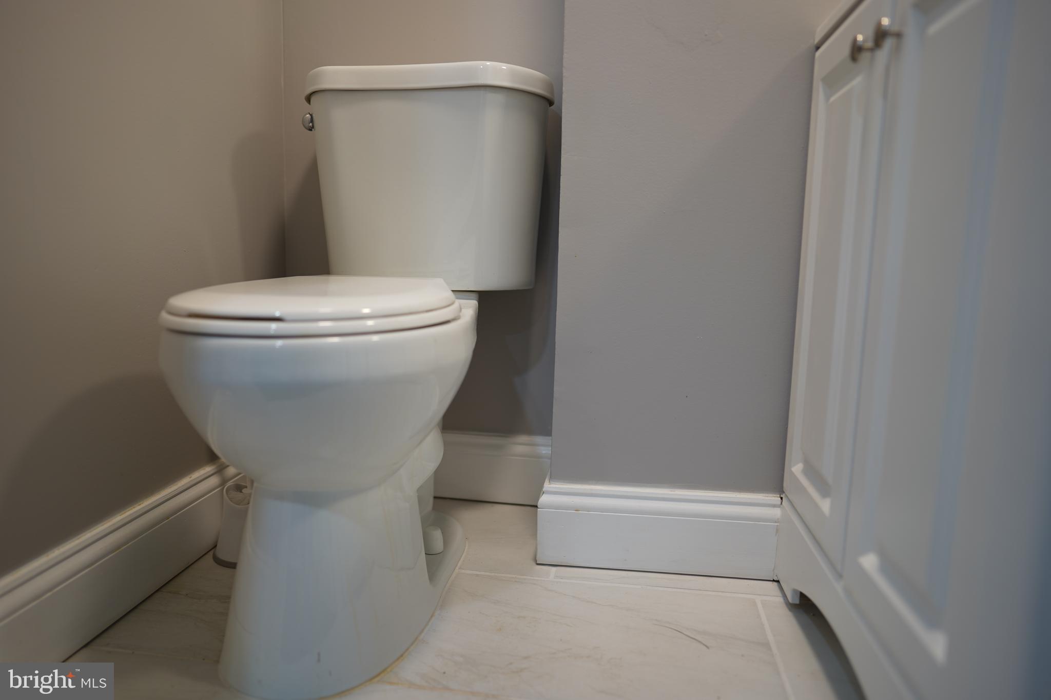 4804 Strathdale Road Baltimore, MD 21206 - Photo 12 of 17