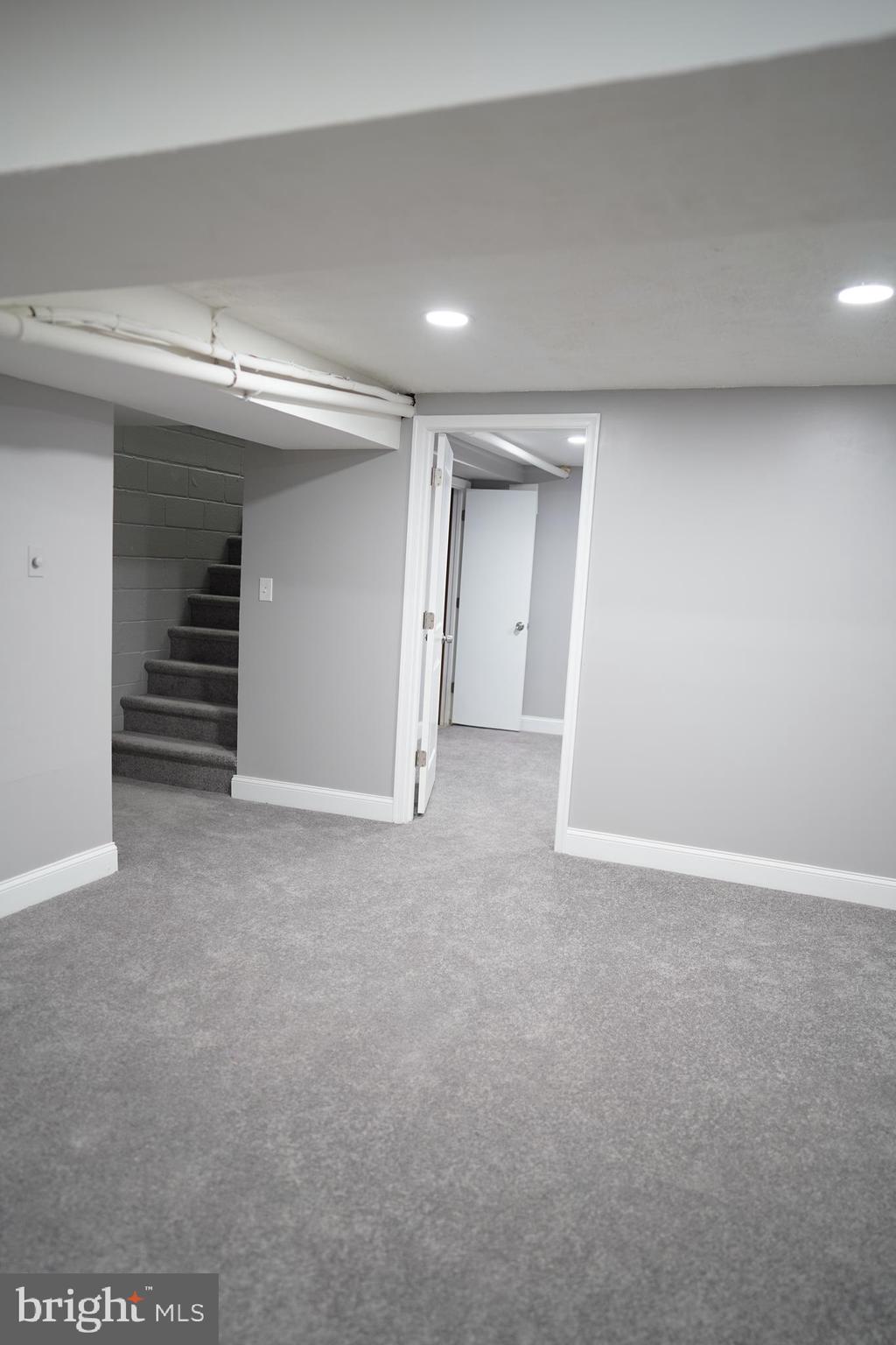4804 Strathdale Road Baltimore, MD 21206 - Photo 15 of 17