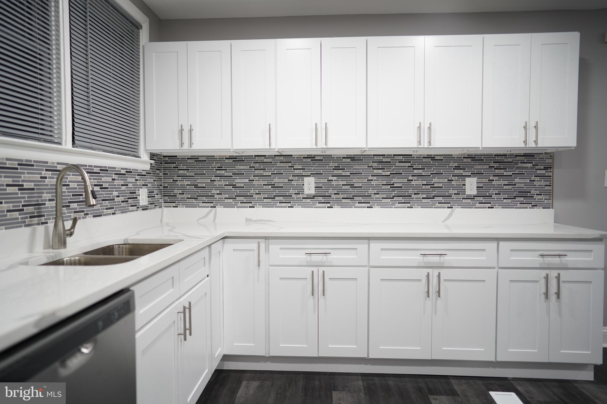 4804 Strathdale Road Baltimore, MD 21206 - Photo 4 of 17