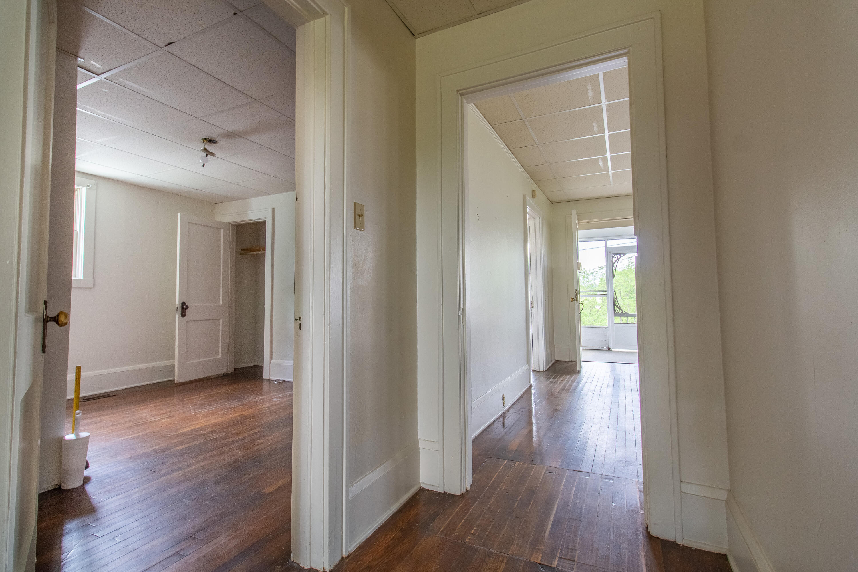 818 5th Street Bristol, TN 37620 - Photo 11 of 16 IMG_9494-HDR