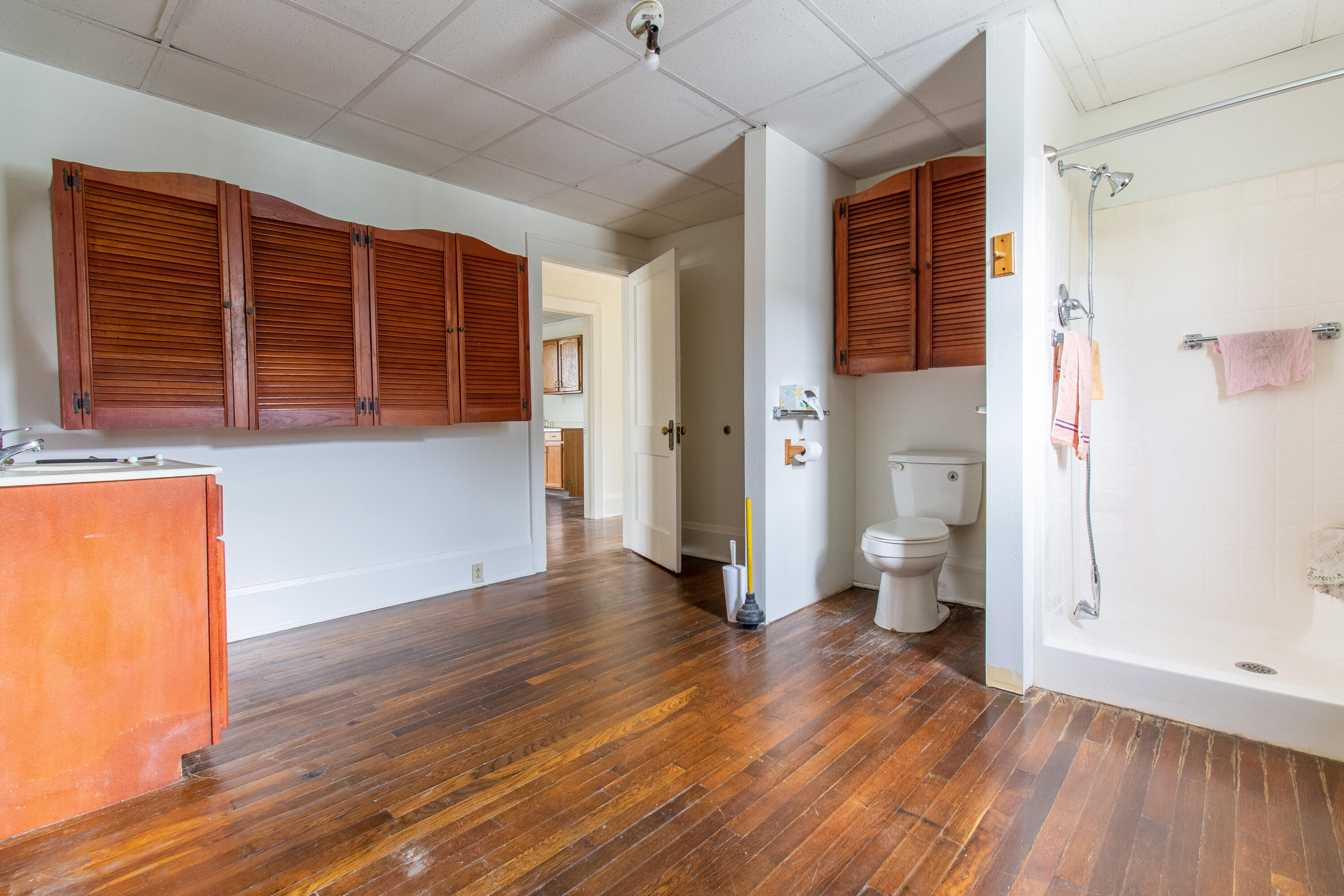 818 5th Street Bristol, TN 37620 - Photo 10 of 16 IMG_9500-HDR