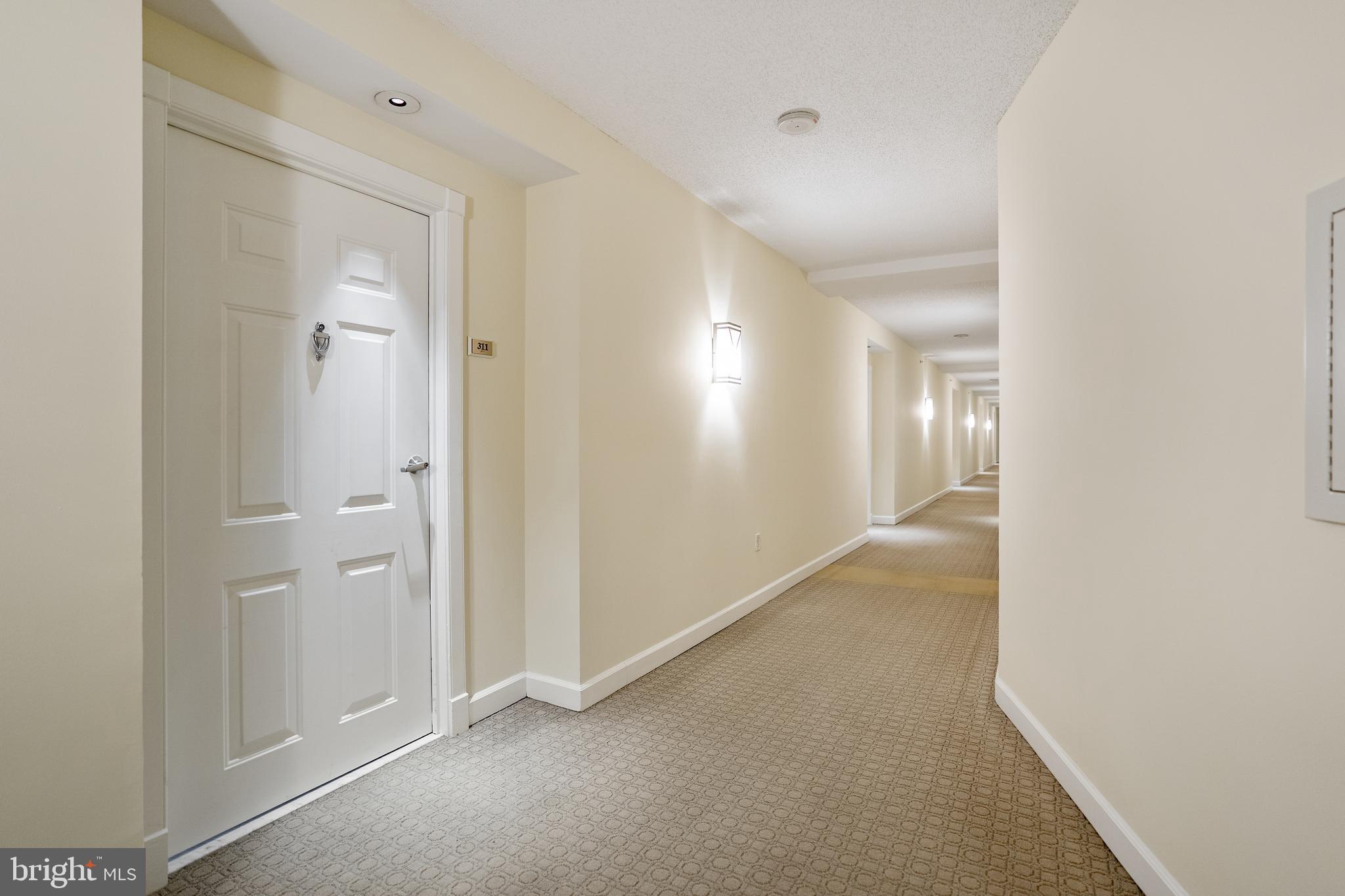 2726 Gallows Road, Unit 311 Vienna, VA 22180 - Photo 3 of 28 Entrance