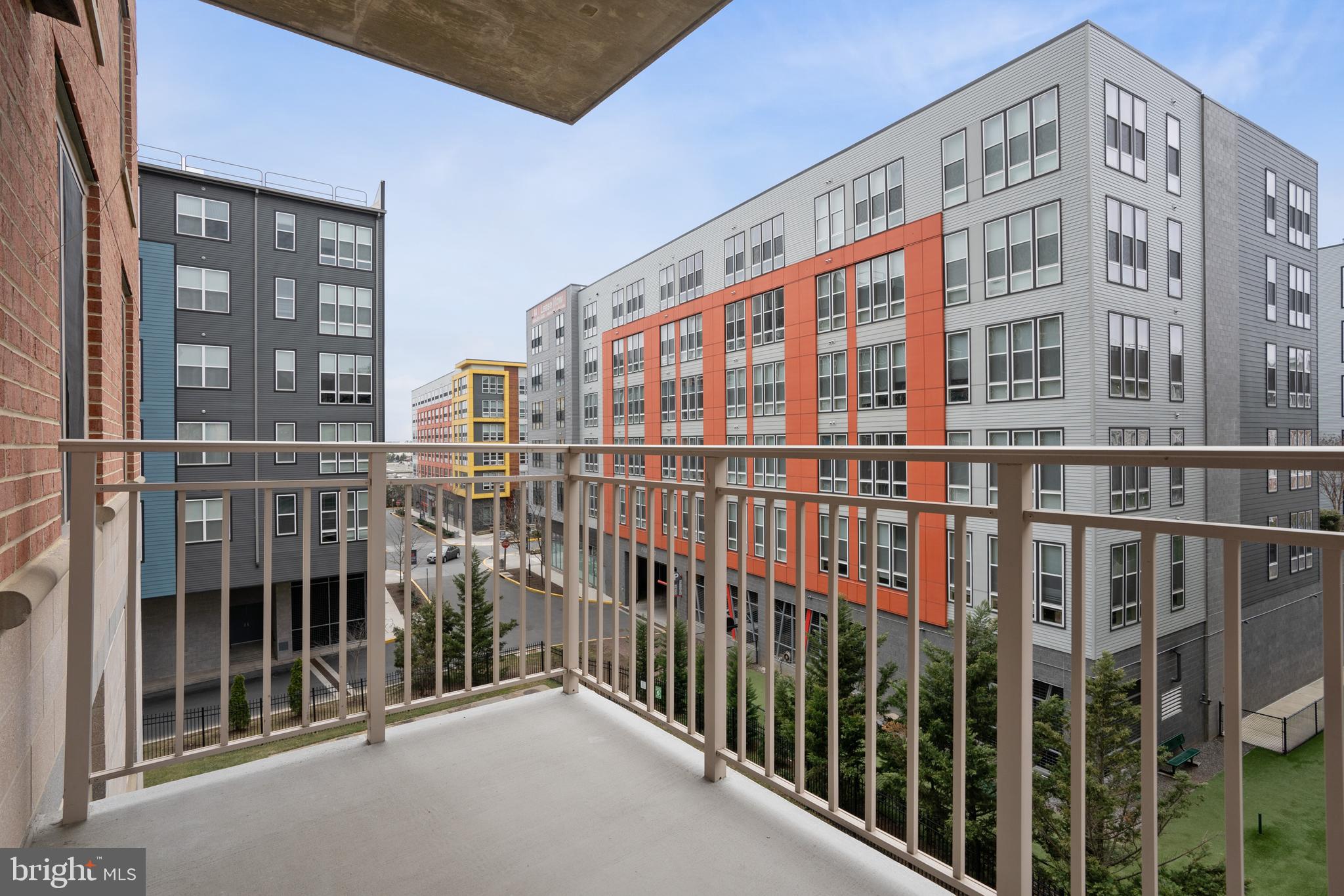 2726 Gallows Road, Unit 311 Vienna, VA 22180 - Photo 23 of 28 Balcony