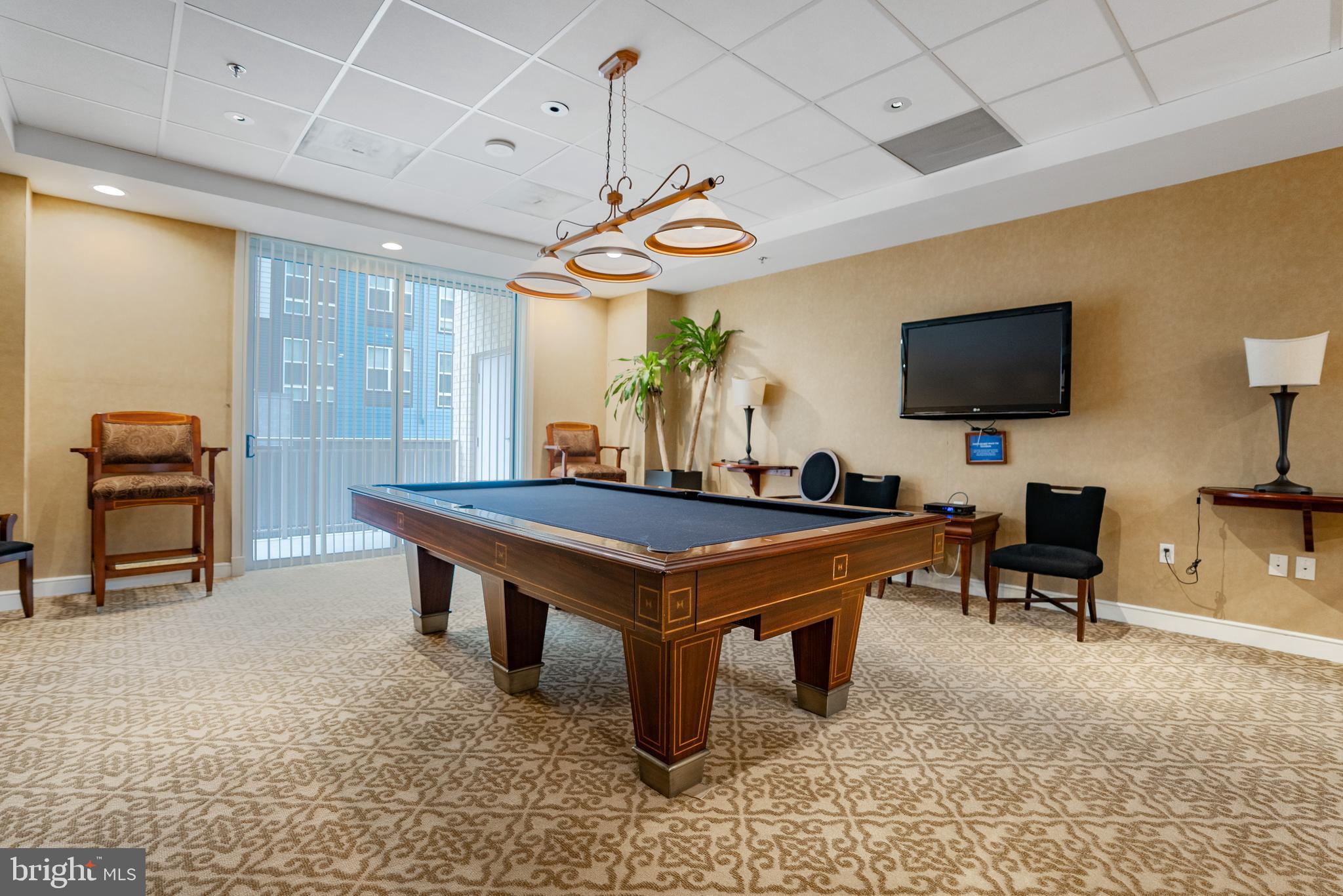 2726 Gallows Road, Unit 311 Vienna, VA 22180 - Photo 24 of 28 Clubroom