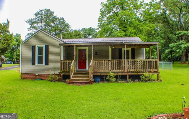 $1,600 | 1812 Barnesville Highway, The Rock, GA 30286