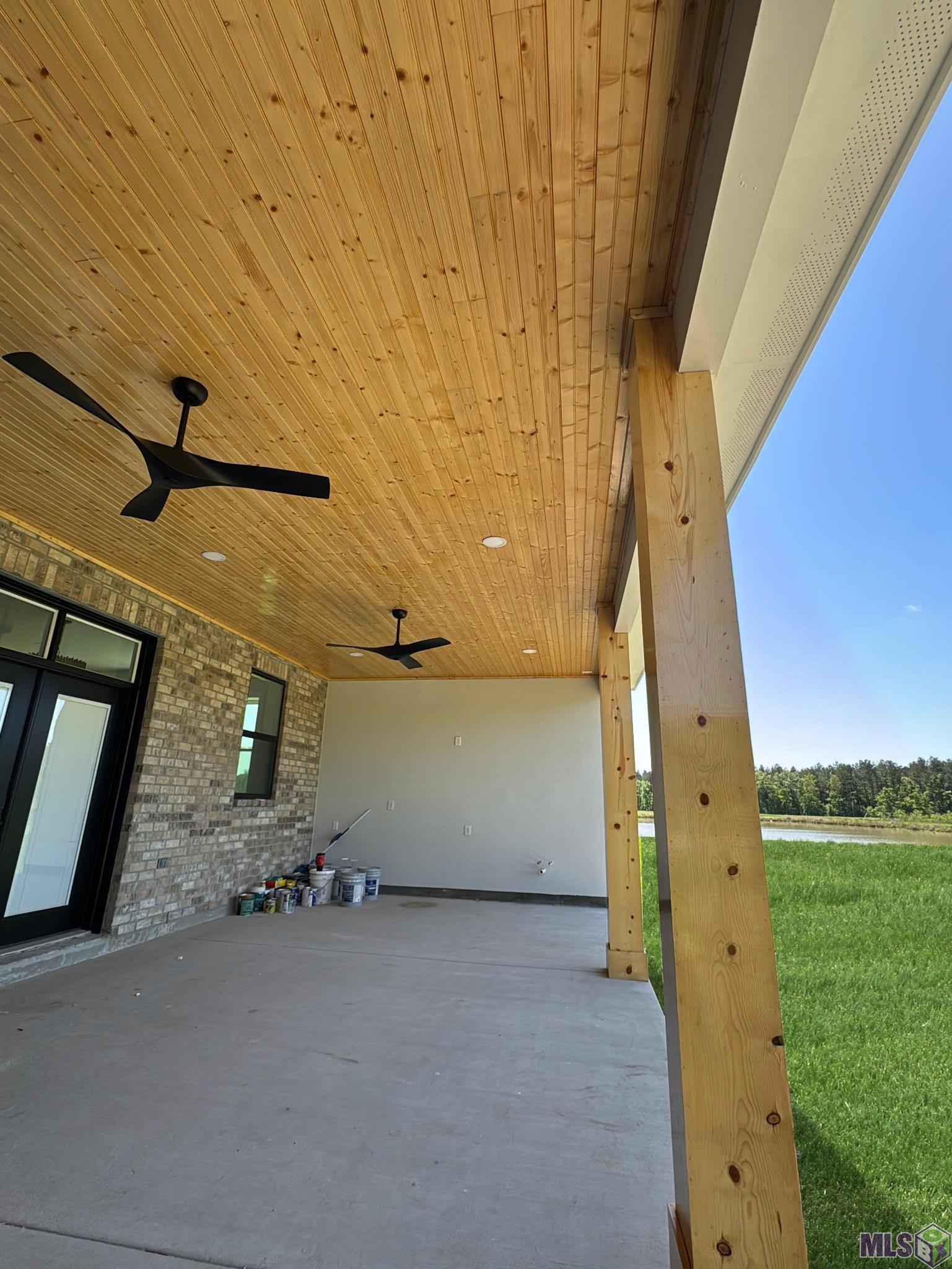 20098 Palmer Road Livingston, LA 70754 - Photo 9 of 12 Outdoor Kitchen
