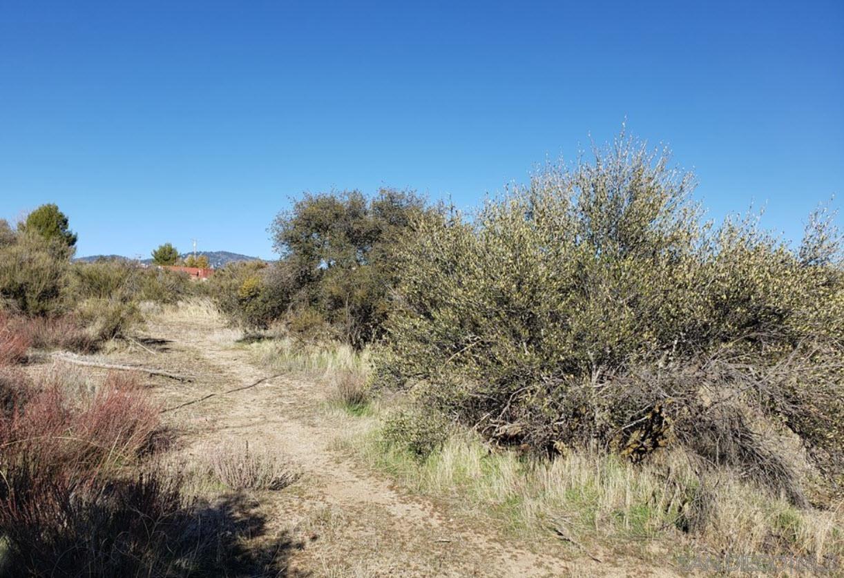 0 Th Anza, CA 92539 - Photo 4 of 10 a view of a field