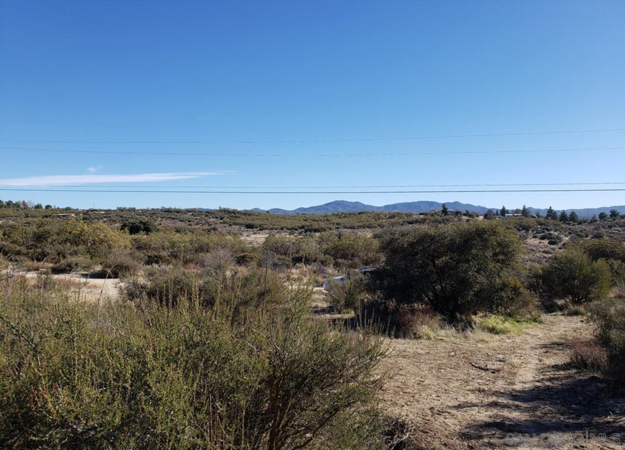0 Th Anza, CA 92539 - Photo 8 of 10 a view of lake and mountain