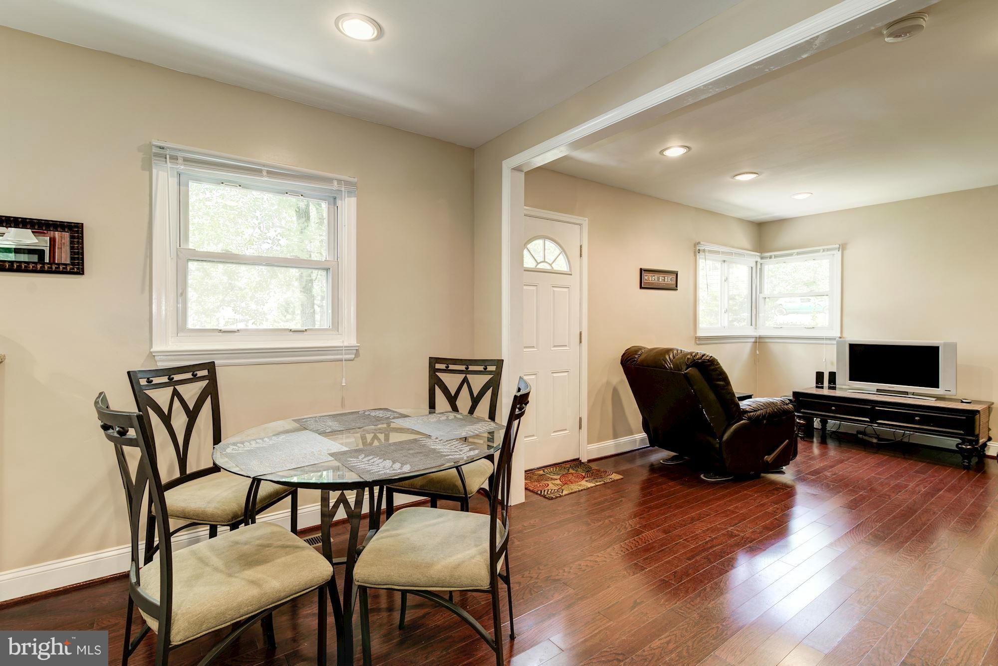 6109 Reed Street Cheverly, MD 20785 - Photo 4 of 16 Interior (General)