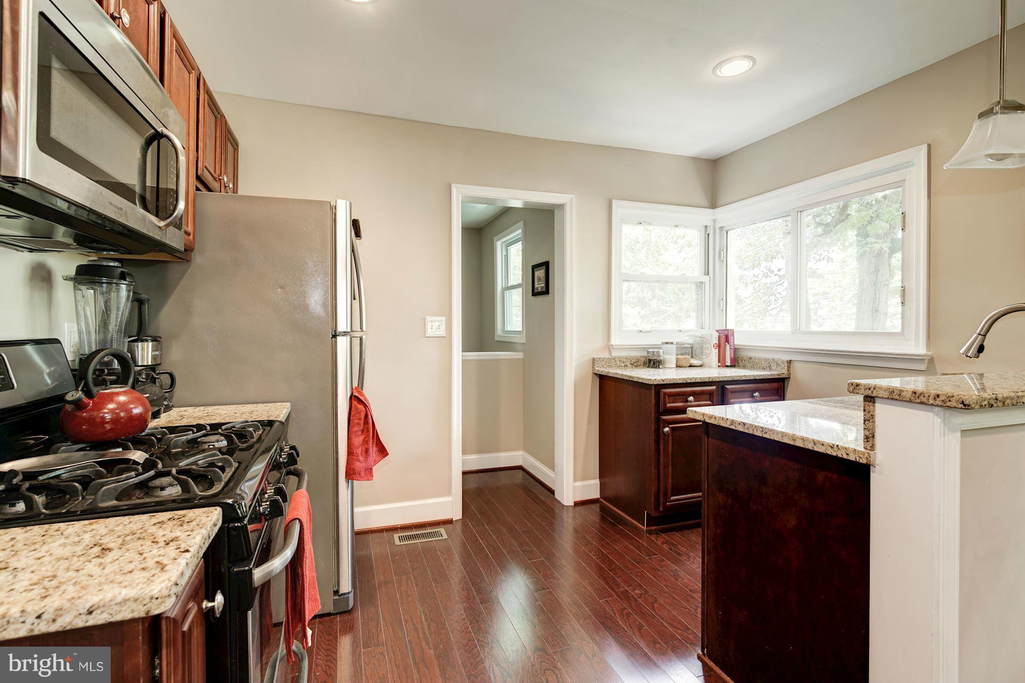 6109 Reed Street Cheverly, MD 20785 - Photo 6 of 16 Kitchen