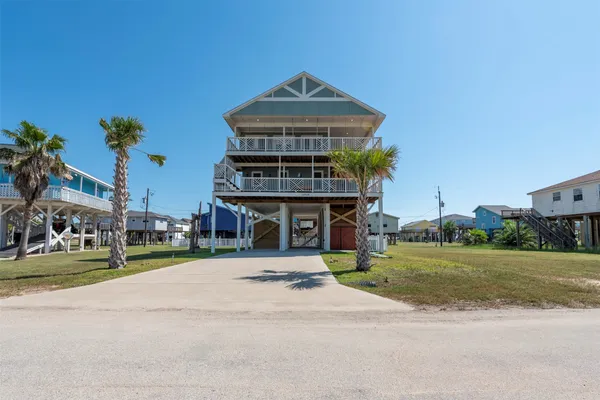 $750,000 | 12926 Coronado Drive, Freeport, TX 77541